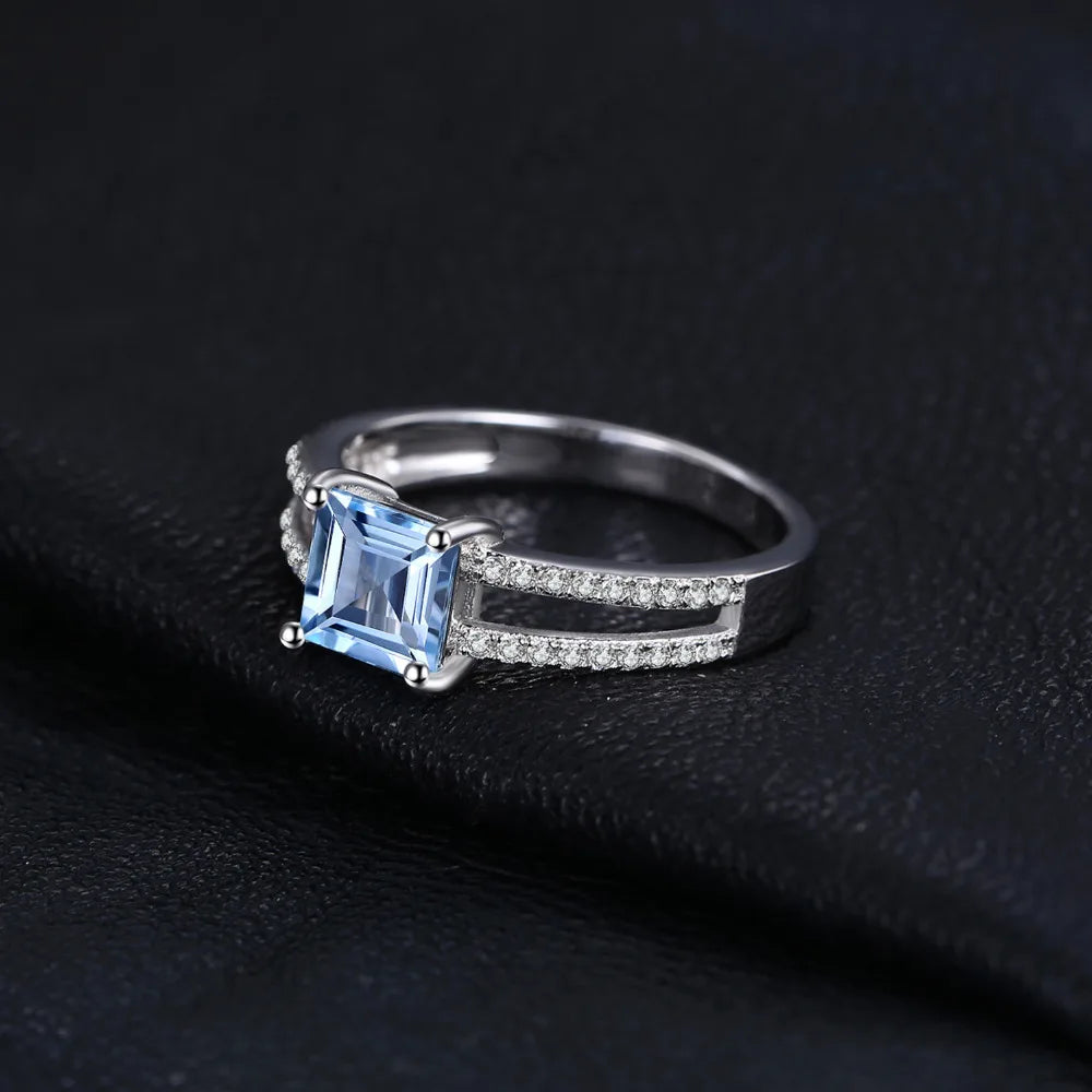 Anello principessa con zircone azzurro stile principessa