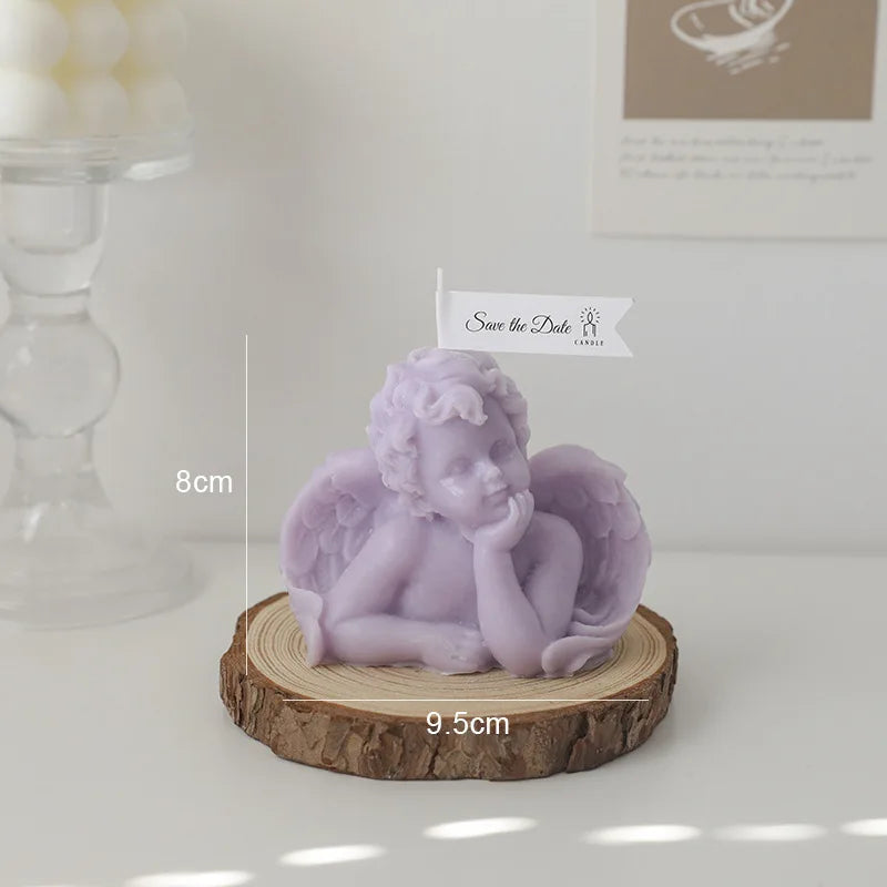 Candela decorativa a forma di angioletto