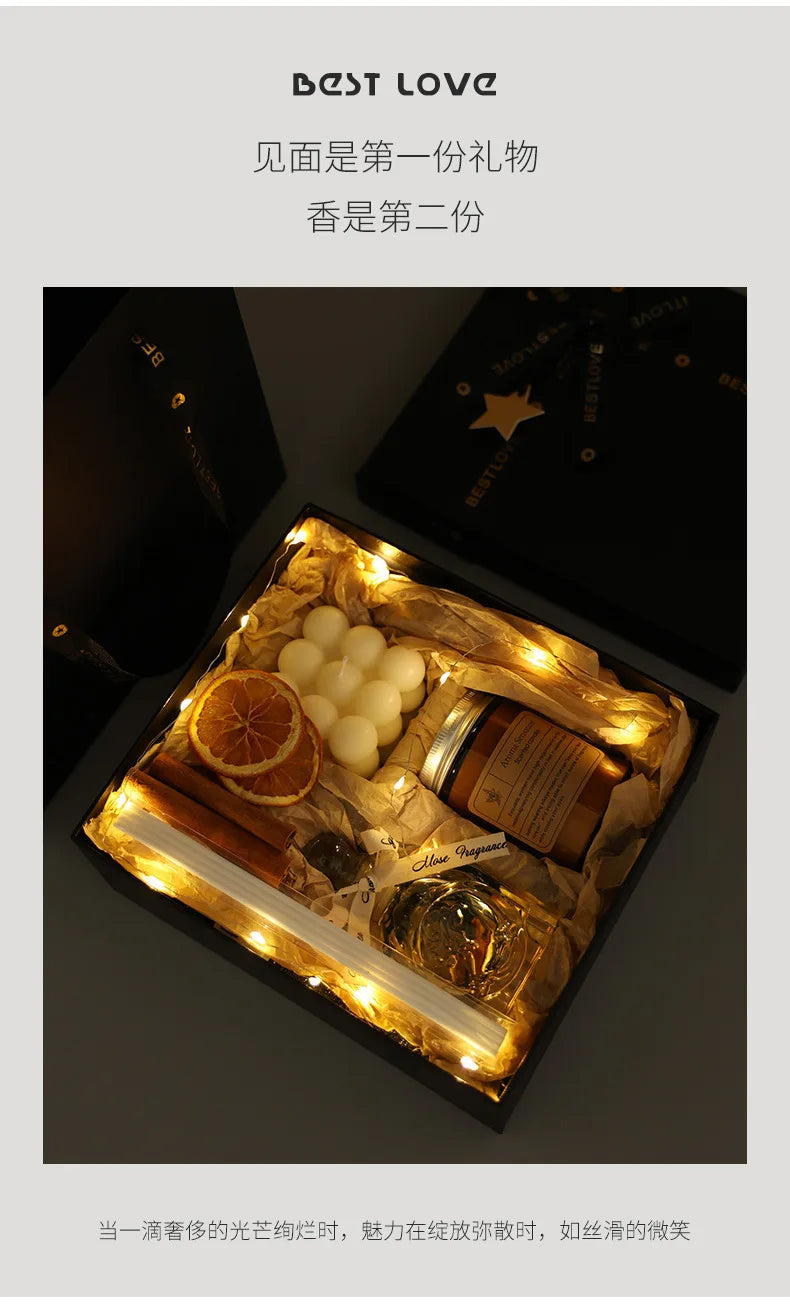 Gift box ornamentale con fragranza all'arancia e candele profumate abbinate