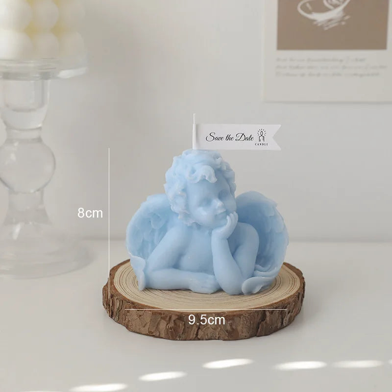 Candela decorativa a forma di angioletto