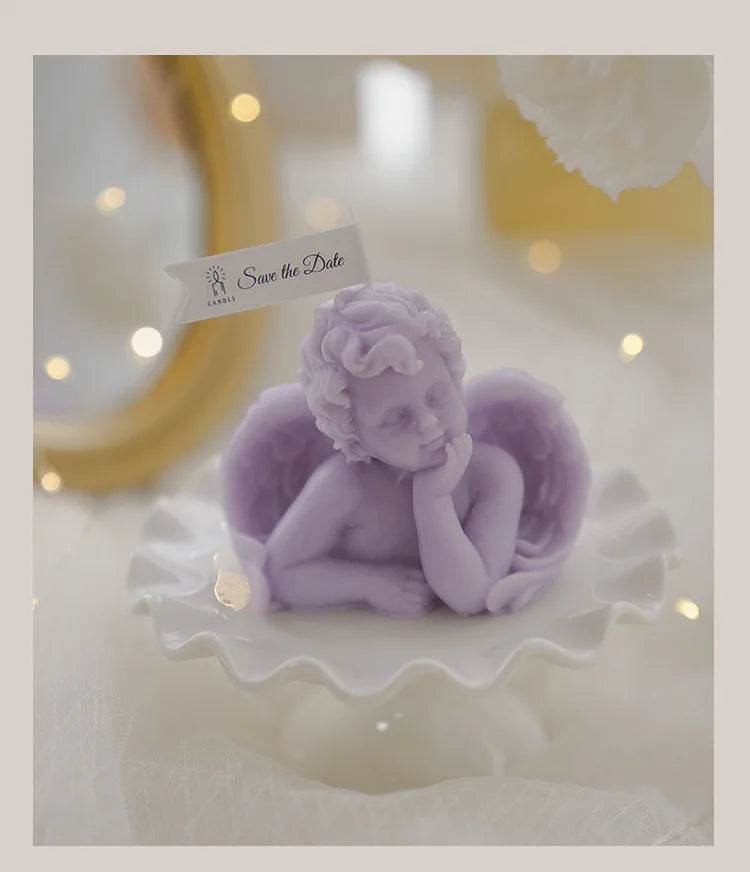 Candela decorativa a forma di angioletto