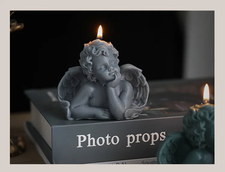 Candela decorativa a forma di angioletto